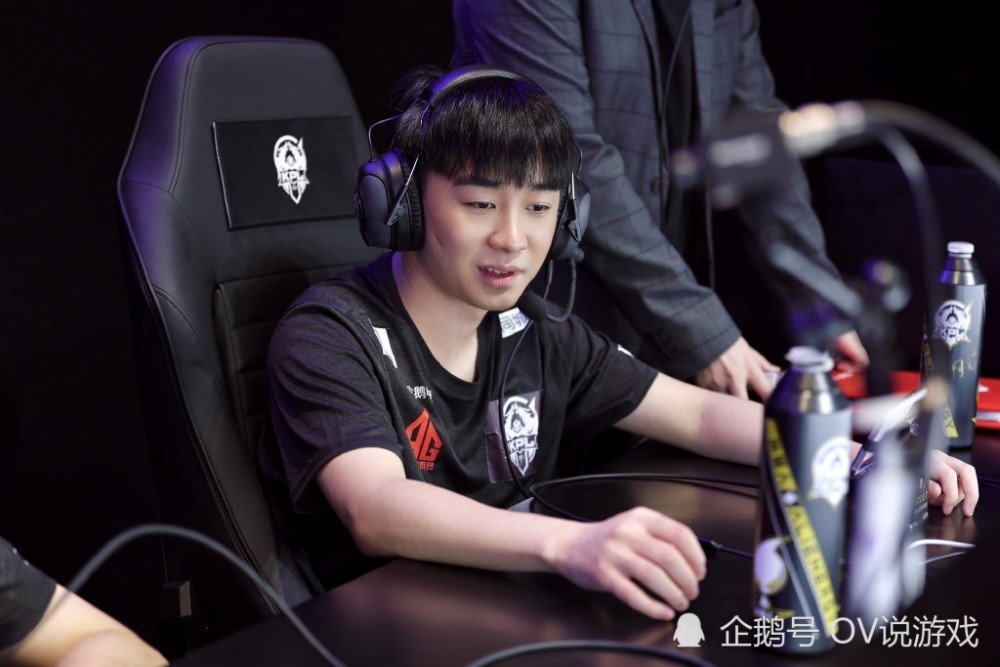 开元体育- 德甲半程最佳阵容争议声四起  